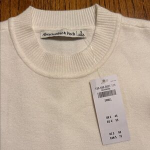 Abercrombie & Fitch Cream Sweater